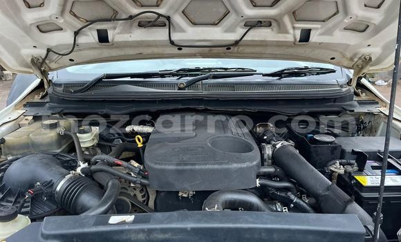 Nunua Ilio tumika Ford Ranger Nyeupe Gari ndani ya Maputo nchini Maputo Nunua Ilio tumika Ford Ranger Nyeupe Gari ndani ya Maputo nchini Maputo