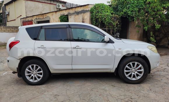 Tenga Tsaru Toyota RAV4 Chena Mota in Maputo in Maputo Tenga Tsaru Toyota RAV4 Chena Mota in Maputo in Maputo