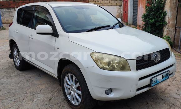 Tenga Tsaru Toyota RAV4 Chena Mota in Maputo in Maputo Tenga Tsaru Toyota RAV4 Chena Mota in Maputo in Maputo