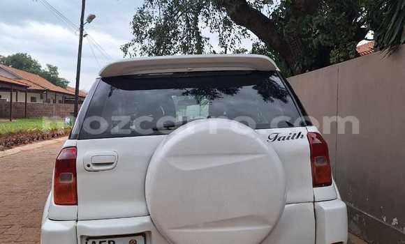 Buy Used Toyota RAV4 White Car in Maputo in Maputo Buy Used Toyota RAV4 White Car in Maputo in Maputo