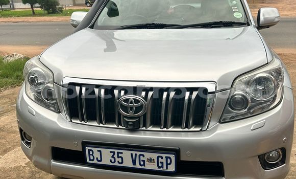 Buy Used Toyota Land Cruiser Prado Silver Car in Maputo in Maputo Buy Used Toyota Land Cruiser Prado Silver Car in Maputo in Maputo