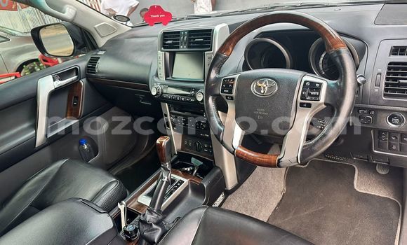Nunua Ilio tumika Toyota Land Cruiser Prado Fedha Gari ndani ya Maputo nchini Maputo Nunua Ilio tumika Toyota Land Cruiser Prado Fedha Gari ndani ya Maputo nchini Maputo