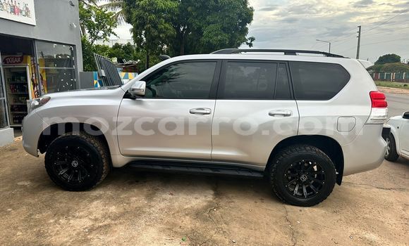 Nunua Ilio tumika Toyota Land Cruiser Prado Fedha Gari ndani ya Maputo nchini Maputo Nunua Ilio tumika Toyota Land Cruiser Prado Fedha Gari ndani ya Maputo nchini Maputo
