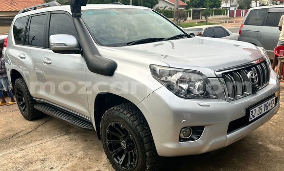 Nunua Ilio tumika Toyota Land Cruiser Prado Fedha Gari ndani ya Maputo nchini Maputo Nunua Ilio tumika Toyota Land Cruiser Prado Fedha Gari ndani ya Maputo nchini Maputo