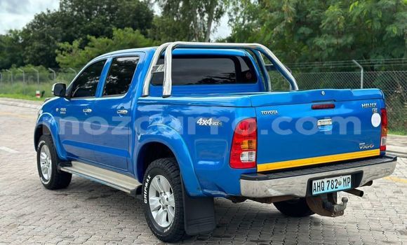 Comprar Usado Toyota Hiluxe VIGO Azul Carro em Maputo em Maputo Comprar Usado Toyota Hiluxe VIGO Azul Carro em Maputo em Maputo