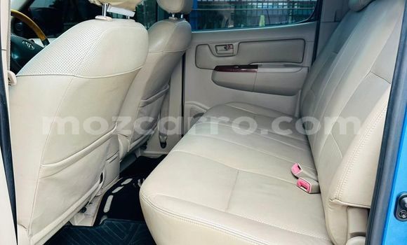 Comprar Usado Toyota Hiluxe VIGO Azul Carro em Maputo em Maputo Comprar Usado Toyota Hiluxe VIGO Azul Carro em Maputo em Maputo