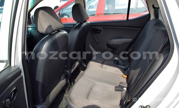 Comprar Importar Hyundai i10 De outros Carro em Import - Dubai em Cabo Delgado Comprar Importar Hyundai i10 De outros Carro em Import - Dubai em Cabo Delgado