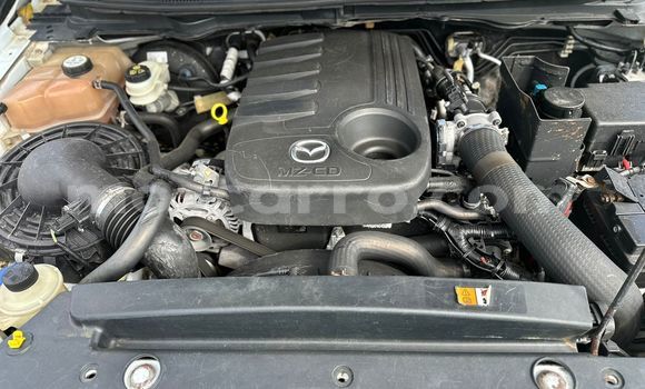 Comprar Novo Mazda BT-50 Branco Carro em Maputo em Maputo Comprar Novo Mazda BT-50 Branco Carro em Maputo em Maputo