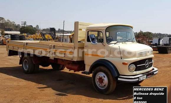 Tenga Tsaru Mercedes‒Benz 2628 Beige Rori in Maputo in Maputo Tenga Tsaru Mercedes‒Benz 2628 Beige Rori in Maputo in Maputo