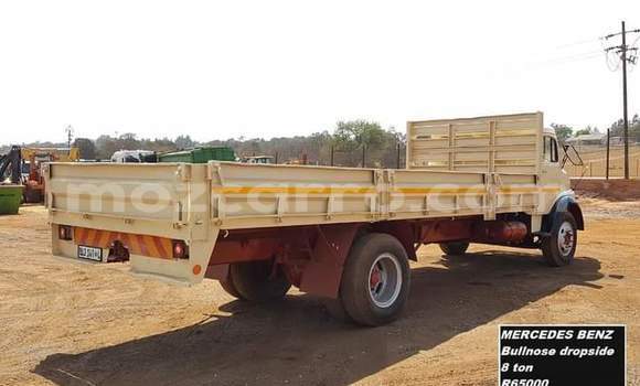 Tenga Tsaru Mercedes‒Benz 2628 Beige Rori in Maputo in Maputo Tenga Tsaru Mercedes‒Benz 2628 Beige Rori in Maputo in Maputo