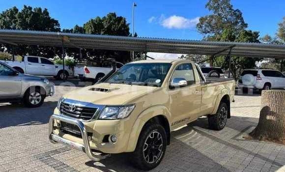 Tenga Tsaru Toyota Hilux Beige Mota in Maputo in Maputo Tenga Tsaru Toyota Hilux Beige Mota in Maputo in Maputo