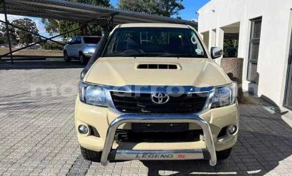 Tenga Tsaru Toyota Hilux Beige Mota in Maputo in Maputo Tenga Tsaru Toyota Hilux Beige Mota in Maputo in Maputo