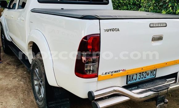 Comprar Novo Toyota Hilux Branco Carro em Maputo em Maputo Comprar Novo Toyota Hilux Branco Carro em Maputo em Maputo