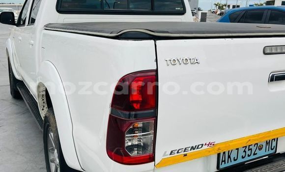 Comprar Novo Toyota Hilux Branco Carro em Maputo em Maputo Comprar Novo Toyota Hilux Branco Carro em Maputo em Maputo