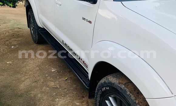 Comprar Novo Toyota Hilux Branco Carro em Maputo em Maputo Comprar Novo Toyota Hilux Branco Carro em Maputo em Maputo