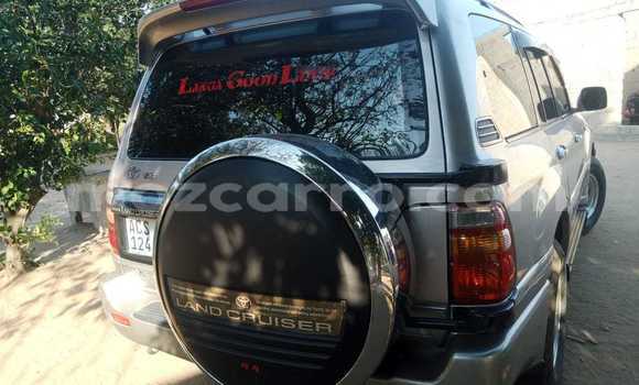Comprar Usado Toyota Land Cruiser Prata Carro em Maputo em Maputo Comprar Usado Toyota Land Cruiser Prata Carro em Maputo em Maputo