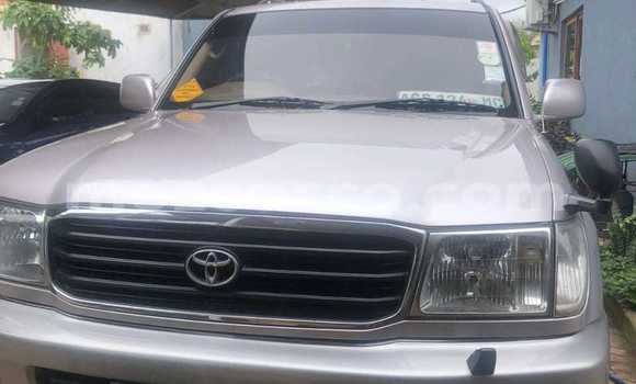 Comprar Usado Toyota Land Cruiser Prata Carro em Maputo em Maputo Comprar Usado Toyota Land Cruiser Prata Carro em Maputo em Maputo