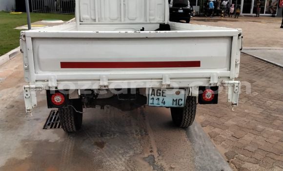 Nunua Ilio tumika Toyota Dyna Nyeupe Gari ndani ya Maputo nchini Maputo Nunua Ilio tumika Toyota Dyna Nyeupe Gari ndani ya Maputo nchini Maputo