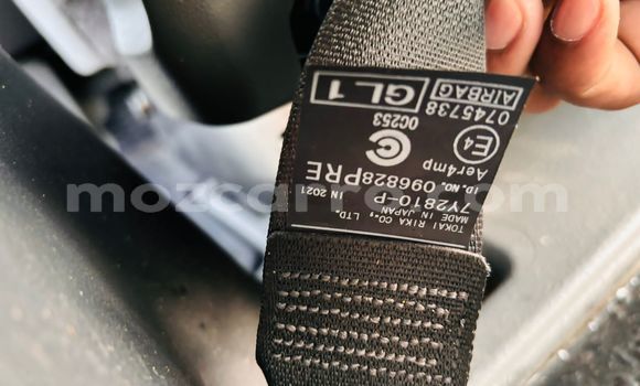 Buy Used Toyota Hiace White Car in Maputo in Maputo Buy Used Toyota Hiace White Car in Maputo in Maputo