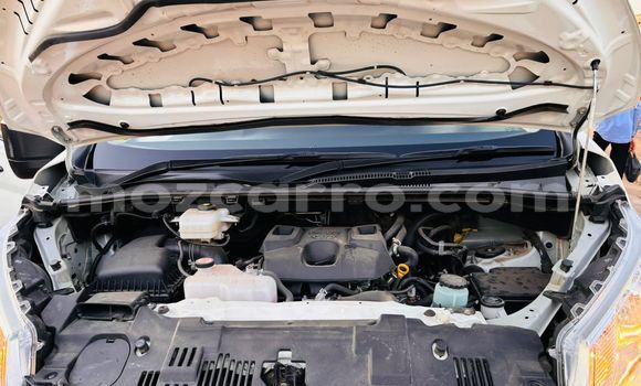 Buy Used Toyota Hiace White Car in Maputo in Maputo Buy Used Toyota Hiace White Car in Maputo in Maputo