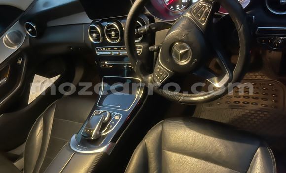 Comprar Usado Mercedes-Benz C-Classe Prata Carro em Maputo em Maputo Comprar Usado Mercedes-Benz C-Classe Prata Carro em Maputo em Maputo