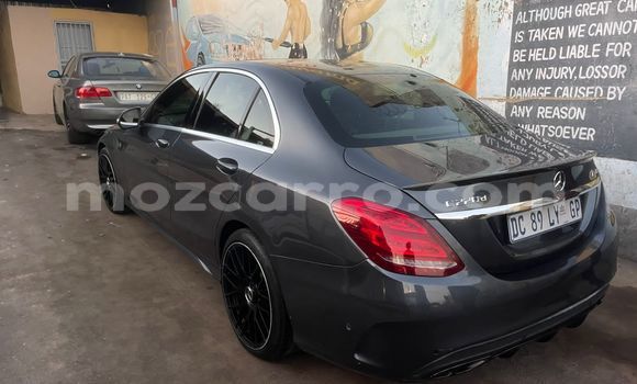 Comprar Usado Mercedes-Benz C-Classe Prata Carro em Maputo em Maputo Comprar Usado Mercedes-Benz C-Classe Prata Carro em Maputo em Maputo