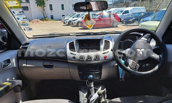 Nunua Ilio tumika Mitsubishi L200 Nyeupe Gari ndani ya Maputo nchini Maputo Nunua Ilio tumika Mitsubishi L200 Nyeupe Gari ndani ya Maputo nchini Maputo