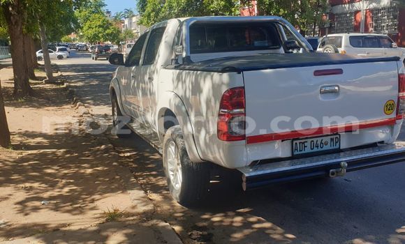 Comprar Usado Toyota Hilux Branco Carro em Maputo em Maputo Comprar Usado Toyota Hilux Branco Carro em Maputo em Maputo
