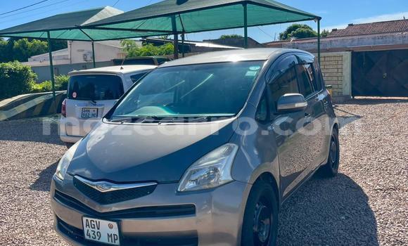 Comprar Usado Toyota Ractis Prata Carro em Maputo em Maputo Comprar Usado Toyota Ractis Prata Carro em Maputo em Maputo