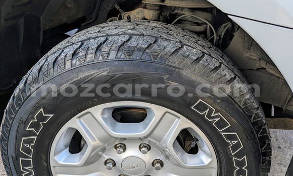 Nunua Ilio tumika Ford Ranger Nyeupe Gari ndani ya Maputo nchini Maputo Nunua Ilio tumika Ford Ranger Nyeupe Gari ndani ya Maputo nchini Maputo