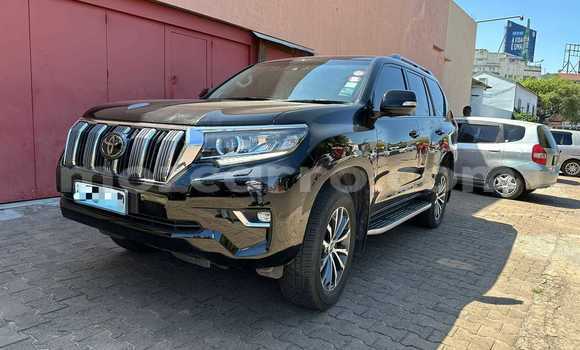 Nunua Ilio tumika Toyota Land Cruiser Prado Nyeusi Gari ndani ya Maputo nchini Maputo Nunua Ilio tumika Toyota Land Cruiser Prado Nyeusi Gari ndani ya Maputo nchini Maputo