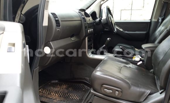 Comprar Usado Nissan Navara Calibre Preto Carro em Maputo em Maputo Comprar Usado Nissan Navara Calibre Preto Carro em Maputo em Maputo