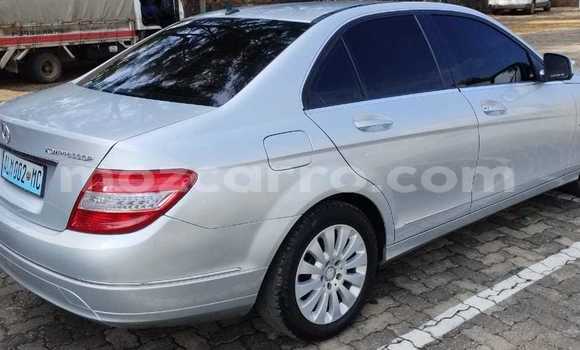 Tenga Tsaru Mercedes-Benz C250 coupe Zvimwe Mota in Maputo in Maputo Tenga Tsaru Mercedes-Benz C250 coupe Zvimwe Mota in Maputo in Maputo