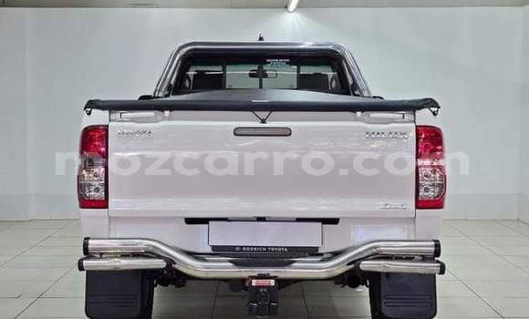 Comprar Usado Toyota Hilux Branco Carro em Maputo em Maputo Comprar Usado Toyota Hilux Branco Carro em Maputo em Maputo