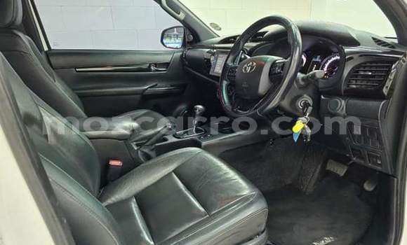 Tenga Tsaru Toyota Hilux Chena Mota in Maputo in Maputo Tenga Tsaru Toyota Hilux Chena Mota in Maputo in Maputo