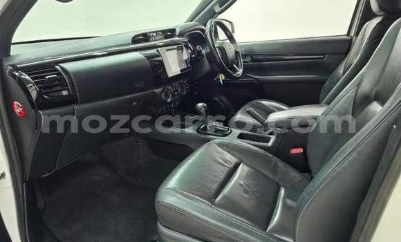 Tenga Tsaru Toyota Hilux Chena Mota in Maputo in Maputo Tenga Tsaru Toyota Hilux Chena Mota in Maputo in Maputo