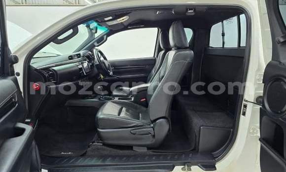 Tenga Tsaru Toyota Hilux Chena Mota in Maputo in Maputo Tenga Tsaru Toyota Hilux Chena Mota in Maputo in Maputo