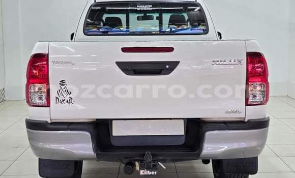 Tenga Tsaru Toyota Hilux Chena Mota in Maputo in Maputo Tenga Tsaru Toyota Hilux Chena Mota in Maputo in Maputo