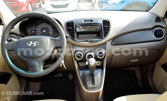 Comprar Importar Hyundai i10 Bege Carro em Import - Dubai em Cabo Delgado Comprar Importar Hyundai i10 Bege Carro em Import - Dubai em Cabo Delgado