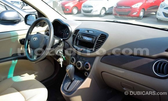 Comprar Importar Hyundai i10 Bege Carro em Import - Dubai em Cabo Delgado Comprar Importar Hyundai i10 Bege Carro em Import - Dubai em Cabo Delgado