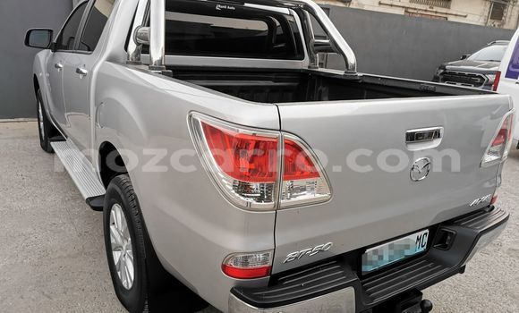 Comprar Usado Mazda BT-50 Prata Carro em Maputo em Maputo Comprar Usado Mazda BT-50 Prata Carro em Maputo em Maputo