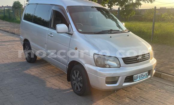 Buy Used Toyota Noah Silver Car in Maputo in Maputo