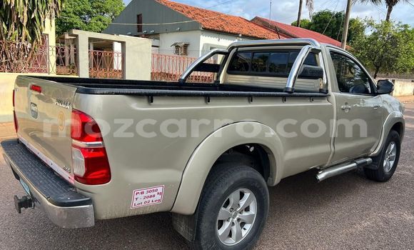 Nunua Ilio tumika Toyota Hilux Fedha Gari ndani ya Maputo nchini Maputo Nunua Ilio tumika Toyota Hilux Fedha Gari ndani ya Maputo nchini Maputo