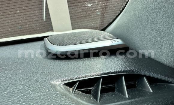 Buy Used Toyota Fortuner White Car in Maputo in Maputo Buy Used Toyota Fortuner White Car in Maputo in Maputo