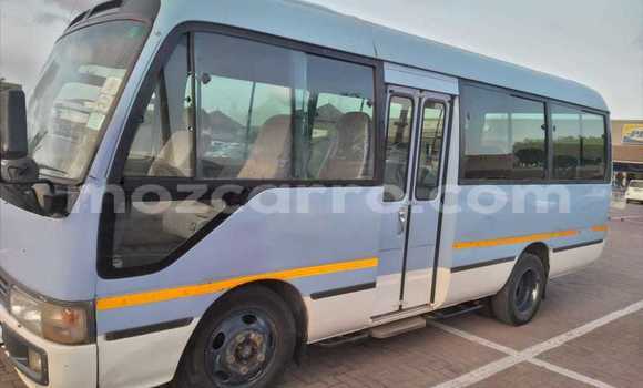 Nunua Ilio tumika Toyota Coaster Bluu Gari ndani ya Maputo nchini Maputo Nunua Ilio tumika Toyota Coaster Bluu Gari ndani ya Maputo nchini Maputo