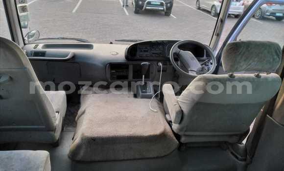 Nunua Ilio tumika Toyota Coaster Bluu Gari ndani ya Maputo nchini Maputo Nunua Ilio tumika Toyota Coaster Bluu Gari ndani ya Maputo nchini Maputo