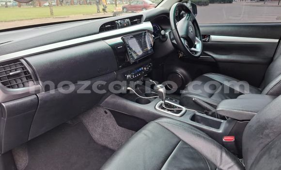 Buy Used Toyota Hilux Silver Car in Maputo in Maputo Buy Used Toyota Hilux Silver Car in Maputo in Maputo