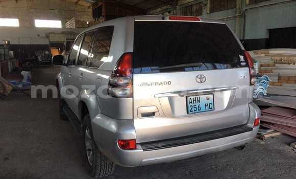 Nunua Ilio tumika Toyota Land Cruiser Prado Fedha Gari ndani ya Maputo nchini Maputo Nunua Ilio tumika Toyota Land Cruiser Prado Fedha Gari ndani ya Maputo nchini Maputo