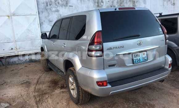 Nunua Ilio tumika Toyota Land Cruiser Prado Fedha Gari ndani ya Maputo nchini Maputo Nunua Ilio tumika Toyota Land Cruiser Prado Fedha Gari ndani ya Maputo nchini Maputo