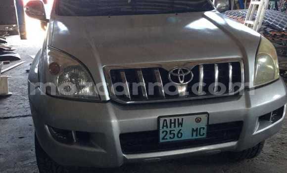 Nunua Ilio tumika Toyota Land Cruiser Prado Fedha Gari ndani ya Maputo nchini Maputo Nunua Ilio tumika Toyota Land Cruiser Prado Fedha Gari ndani ya Maputo nchini Maputo